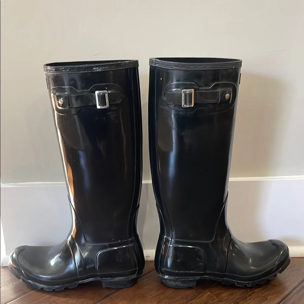 Hunter Tall Black Rain Boots - Picture 3 of 15
